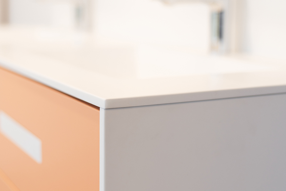 Comptoir puresolid avec cascade Penthouse 05